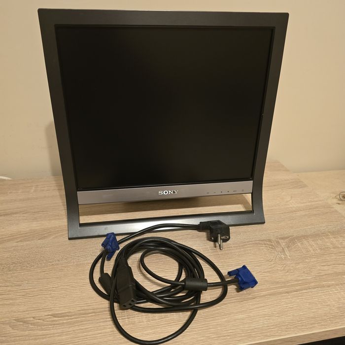 Monitor Sony sdm-hs75 wraz z okablowaniem
