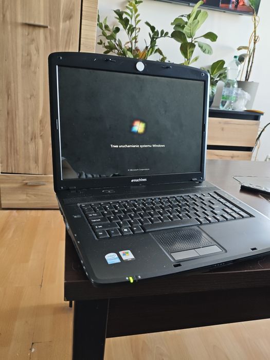 Laptop emachines E720