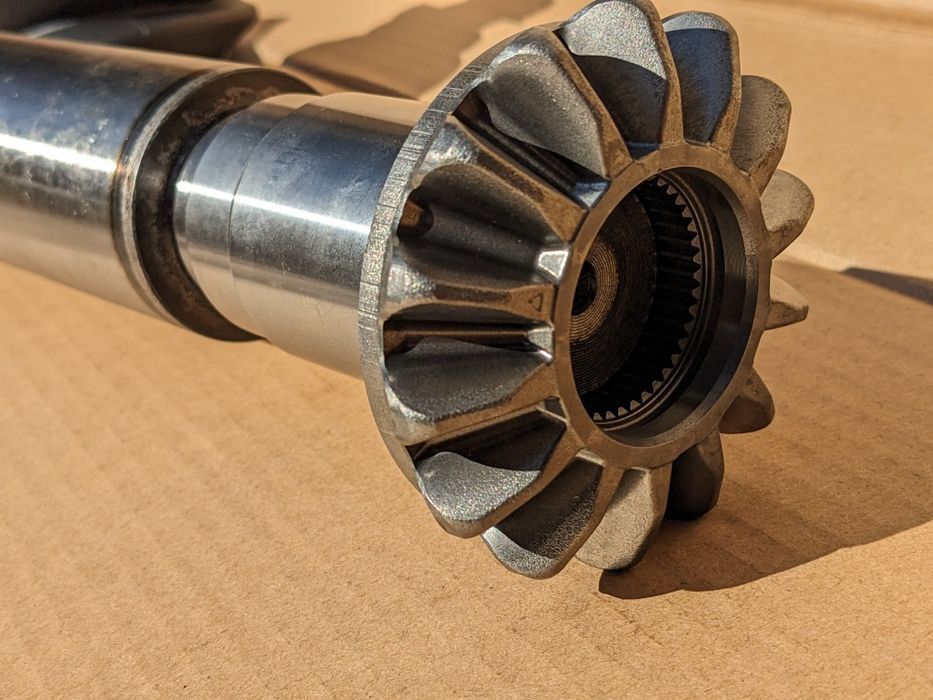 Полуось правая крафтер Man 2017- шрус сателіт