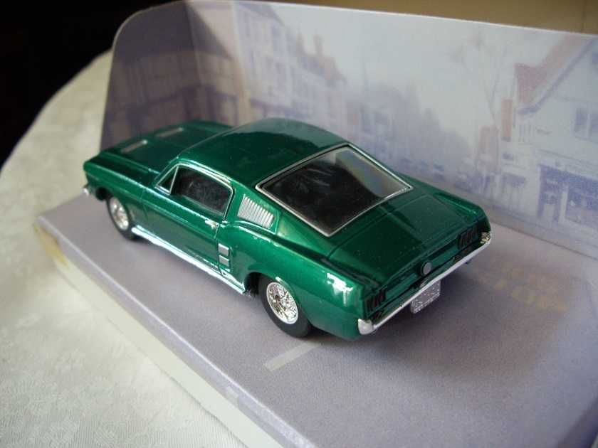 DINKY Matchbox FORD MUSTANG Fast Back Unikat !!!