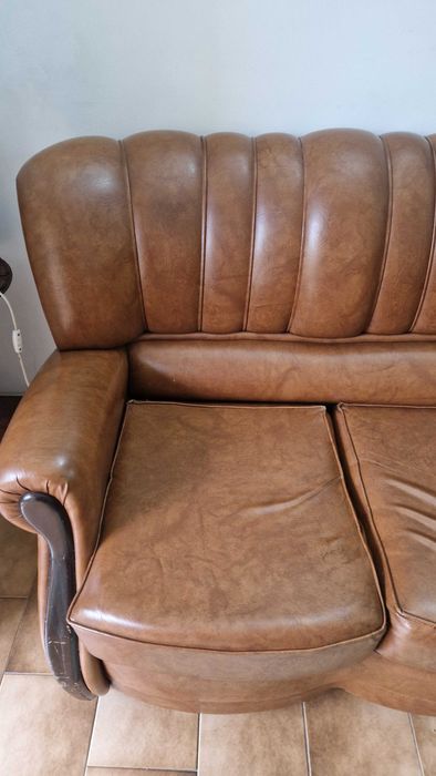 Sofá-cama 3 lugares + 2 cadeirões Excelente Estado