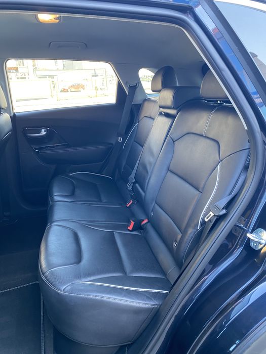 Оренда авто електромобіль