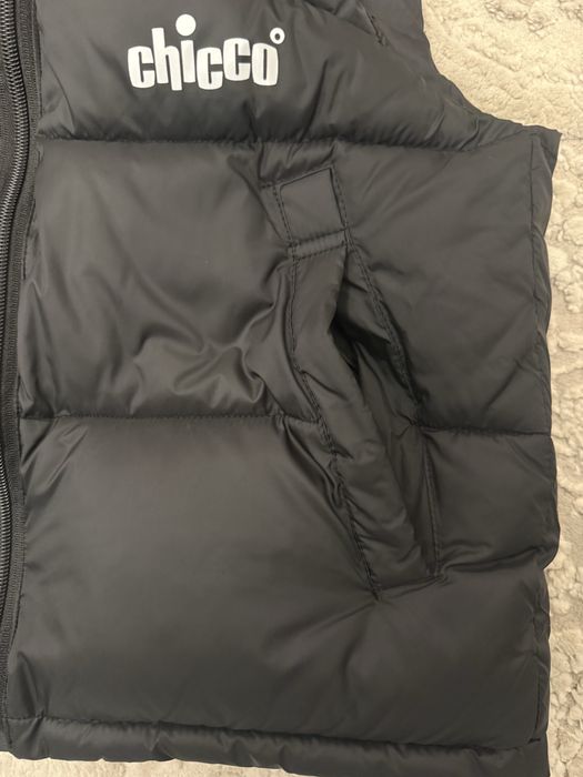 Дитяча утеплена жилетка з капюшоном чорна 116-140 жилет на хлопчика