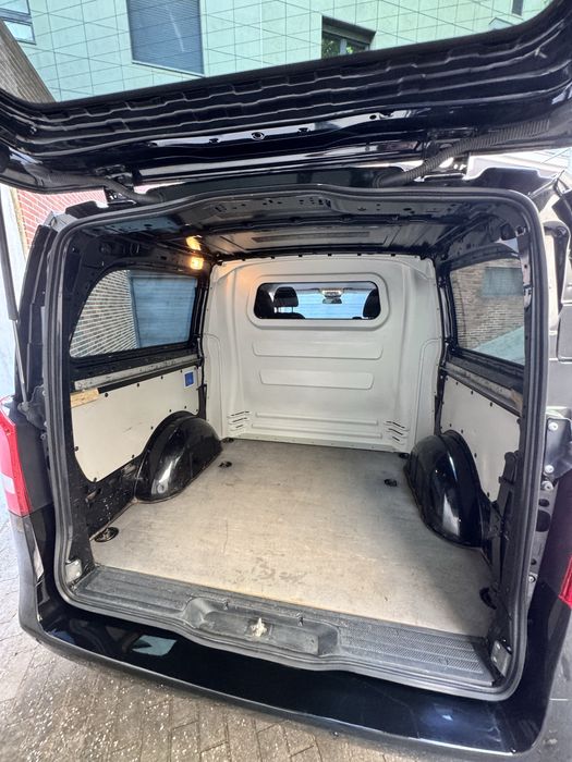 Mercedes Vito 116