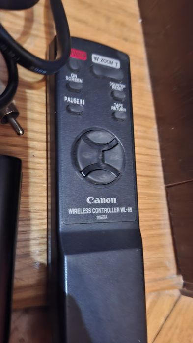 Відео камера Canon