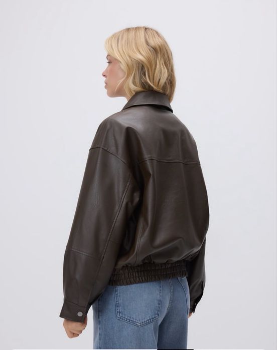 Бомбер з коміром від reserved