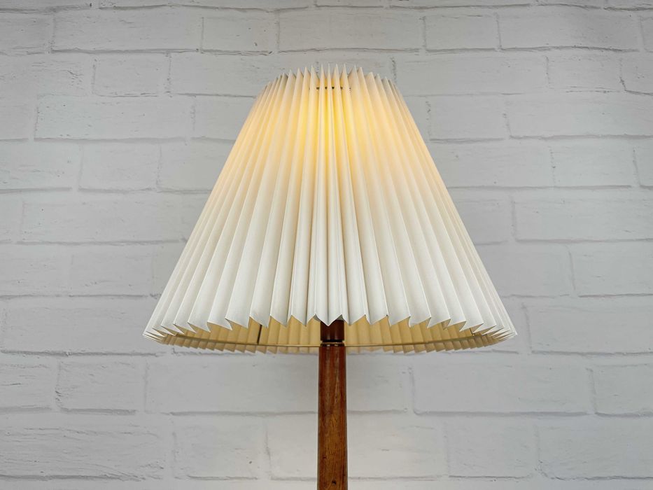 Skandynawska lampa podłogowa z polisandru – Dania lata 60, Mid-Century