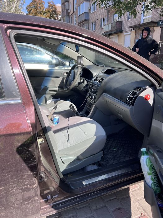 Geely Emgrand EC7