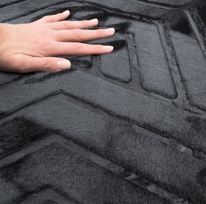 Nowy czarny dywan do pokoju 80x150 cm