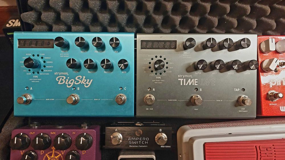 Pedais de guitarra elétrica (Strymon, Dunlop, Clones, MXR, Wampler, etc.)