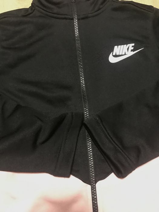 Спортивная кофта Nike (128-134см)