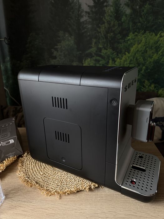 Кофемашина зерновая smeg