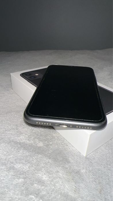 Sprzedam iPhone 11