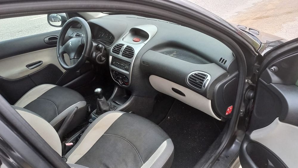 Peugeot carrinha SW 206