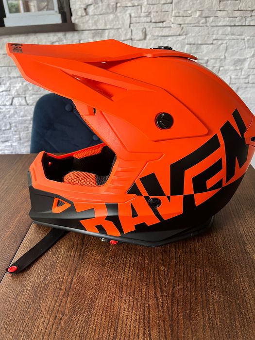 Kask Raven roz. S
