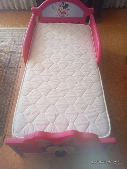 Cama Minnie com colchão