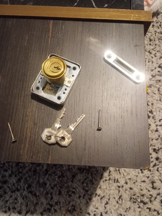 Wkładka do dzwi x klucze