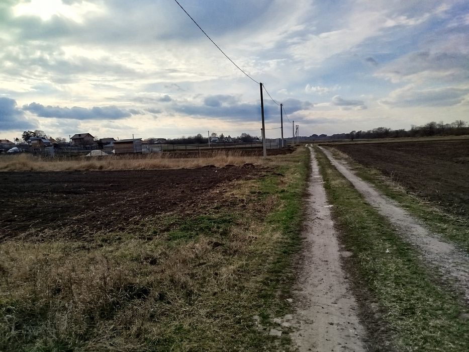 Продам ділянку с. Великі Гаї