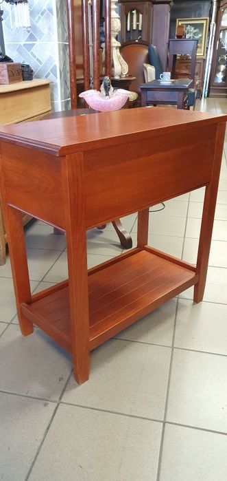 Przyśćienna konsola dębowa