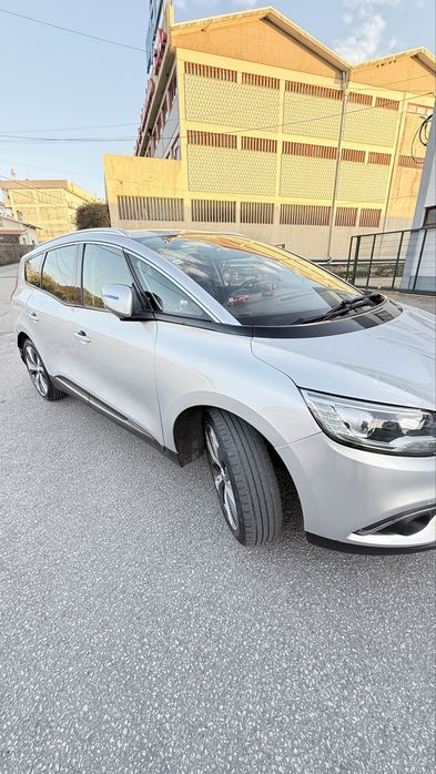 renault grand scénic 7 lugares , ano 2018 , caixa automatica, sensor . Gps .AC
