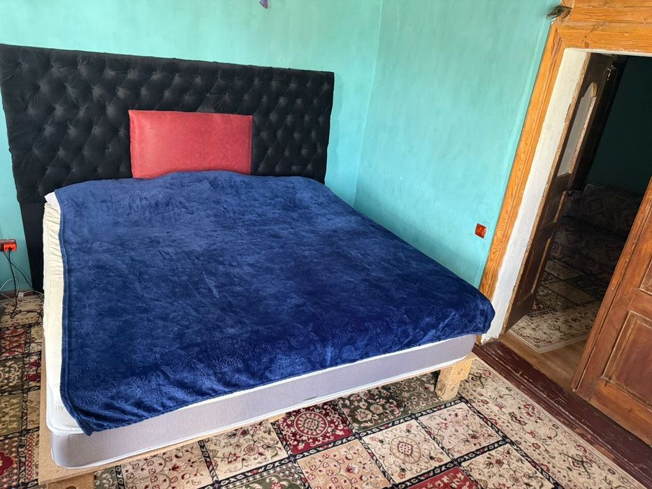 Продається будинок з господарством
