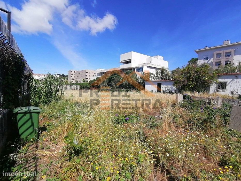 Rustic Land Plot of 2,000 m² with Potential for Urban Conversion,...
