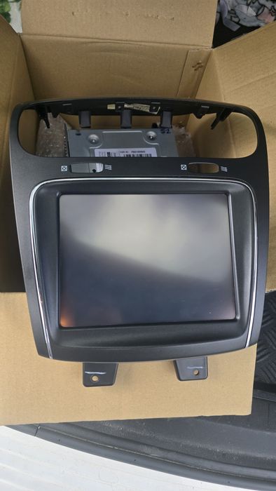 Radio fiat freemont Uconnect 8.4