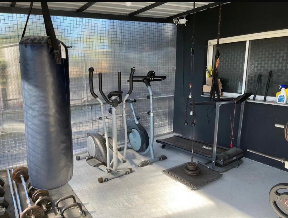 Alugo Apartamento t0