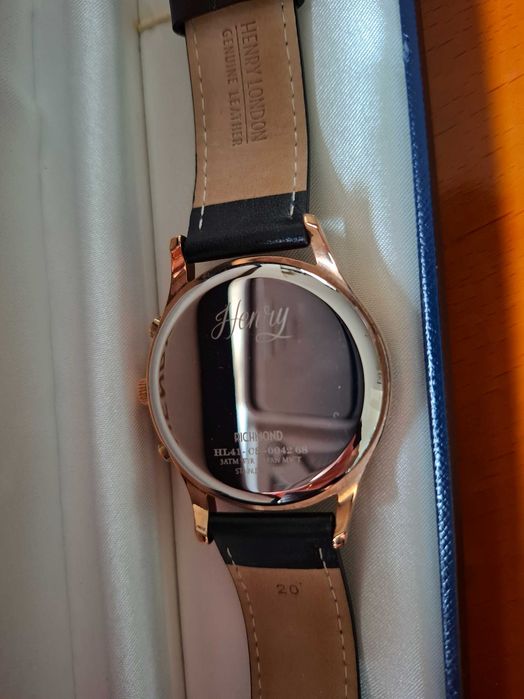 Relógio elegante e novo "Henry London"