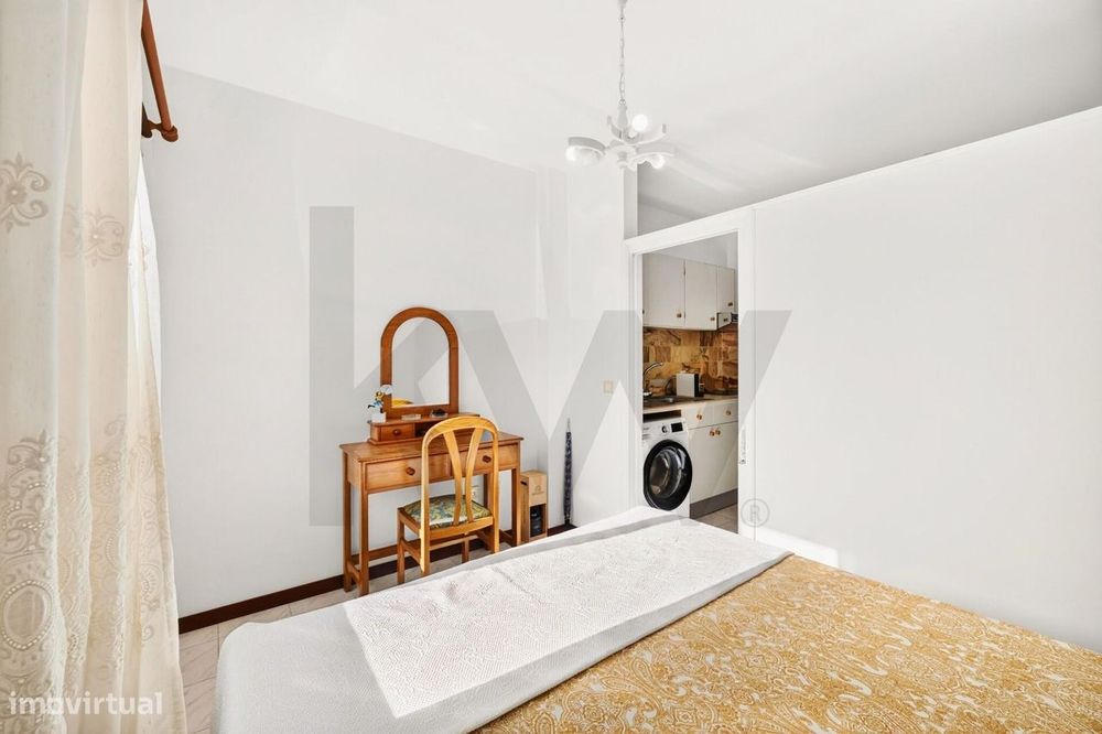 Estudio T0 com Garagem | Centro | Porto Santo