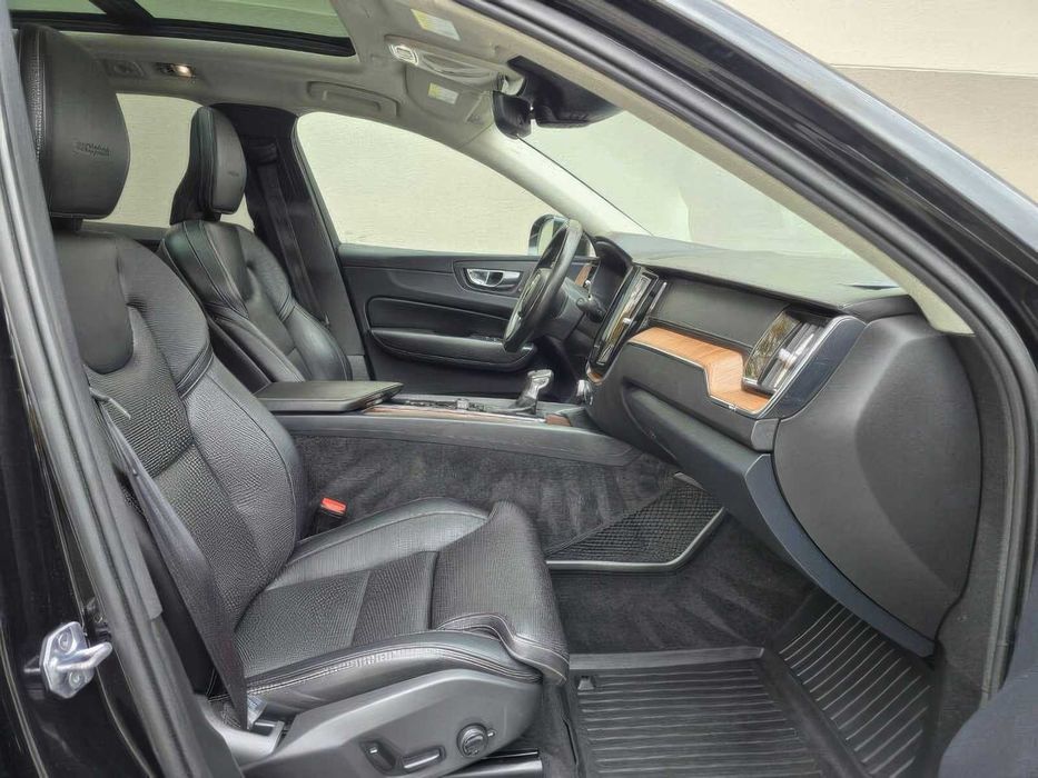 Volvo XC60 T6 Inscription      2019