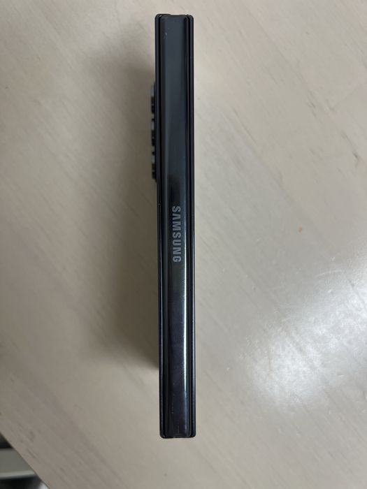 Samsung galaxy z fold 5 1TB 12GB