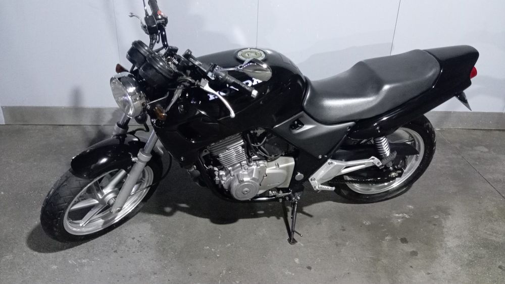 Honda CB 500 em ótimas condições