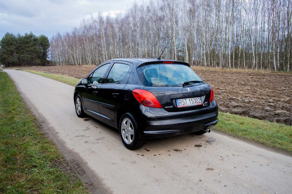 Peugeot 207 1.4vti 2007r.