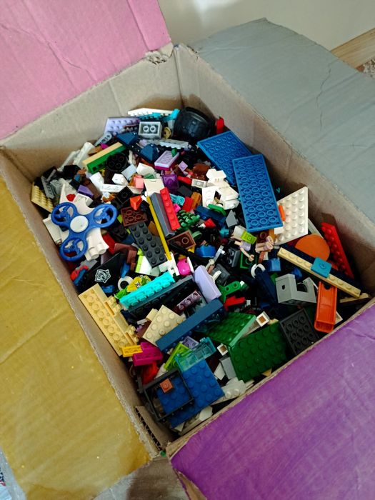 Продам lego конструктор