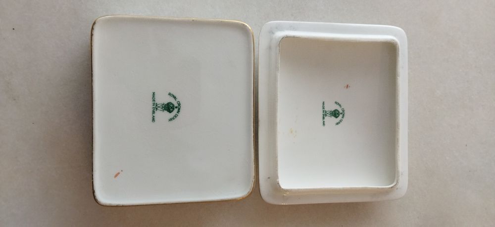 Caixa jóias porcelana Royal Crown Derby England