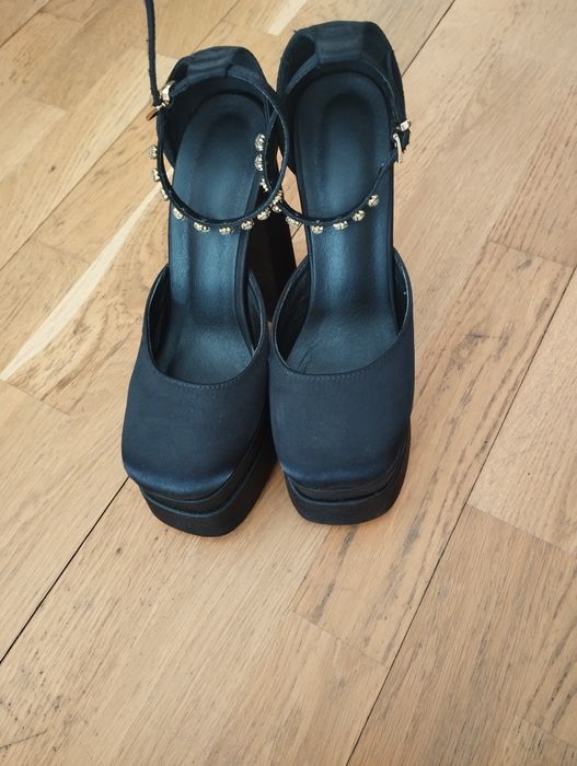 Saltos altos pumps 38-39