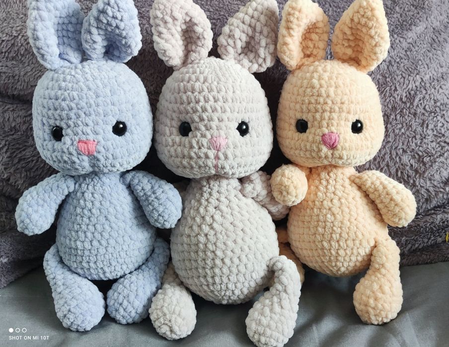 Зайчик в наявності 700 гривень