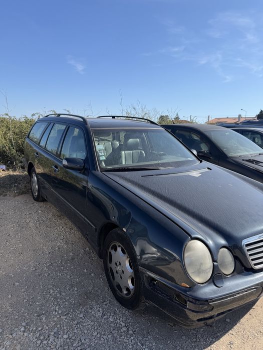 Mercedes-Benz E 250 — fotografia 3