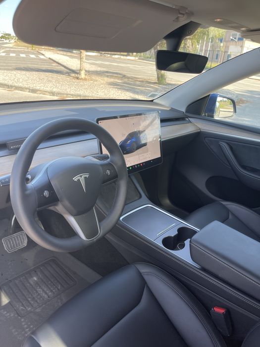 Tesla Model Y Long Range