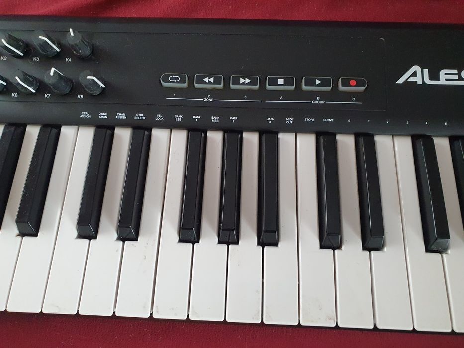 Klawiatura sterująca MIDI/ USB Alesis QX61