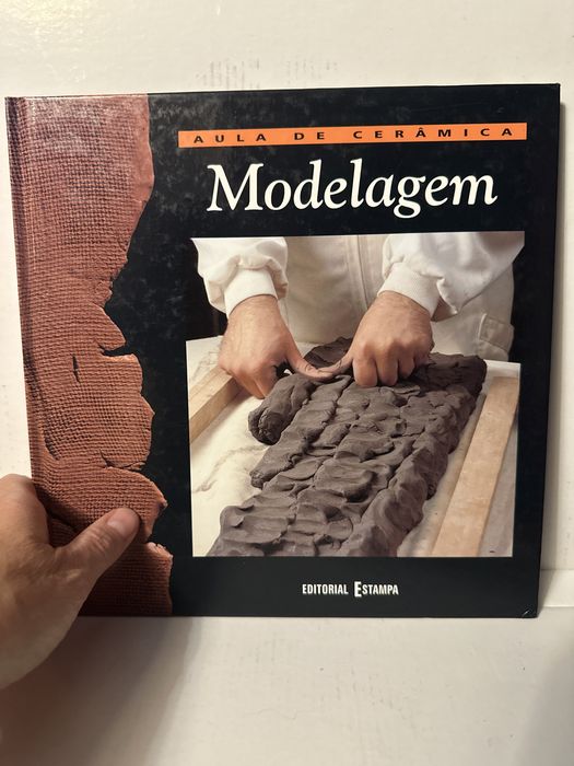 Aula de cerâmica: Modelagem