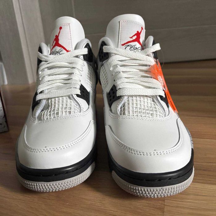 Air Jordan 4 Retro „White Cement”