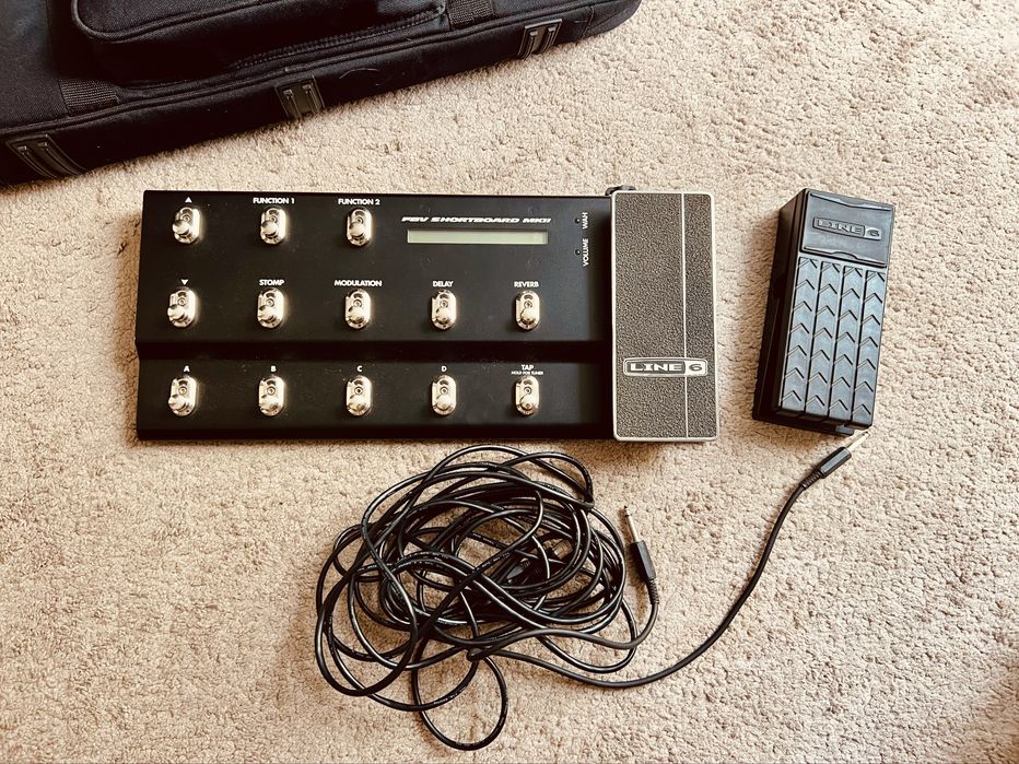 Wzmacniacz lampowy Line 6 Valve 112 by Bogner + case + footswitche