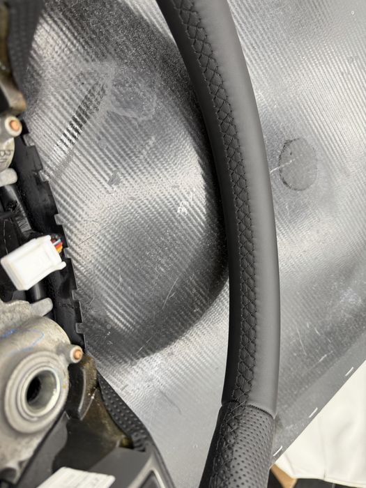 Obszywanie kierownic | Skóra, Alcantara | Tapicerstwo Samochodowe