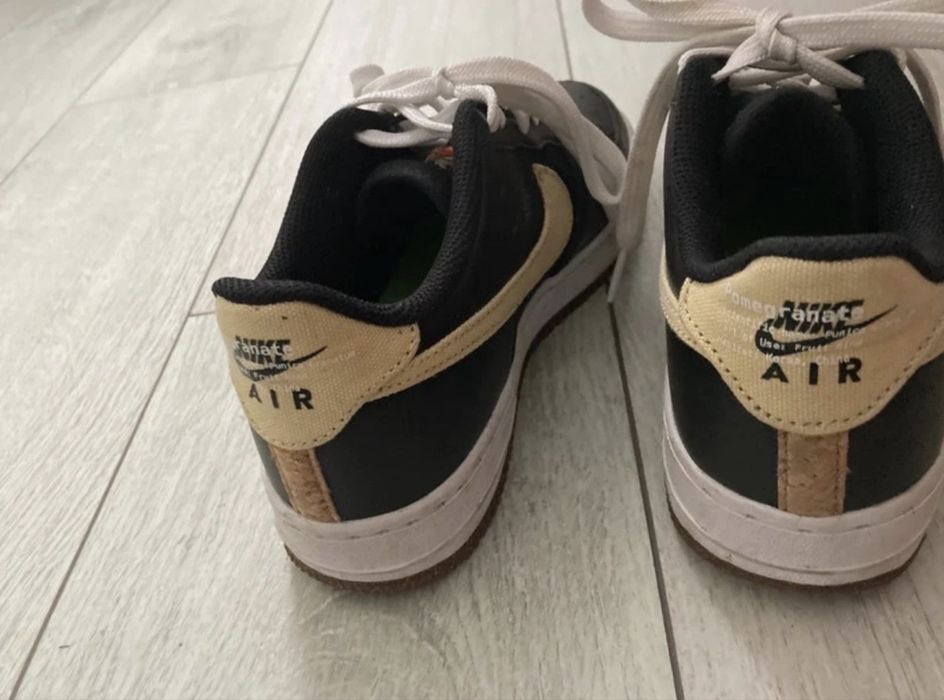 Nike Air Force 1 LV8