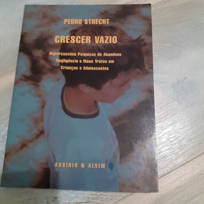 Livro Crescer Vazio