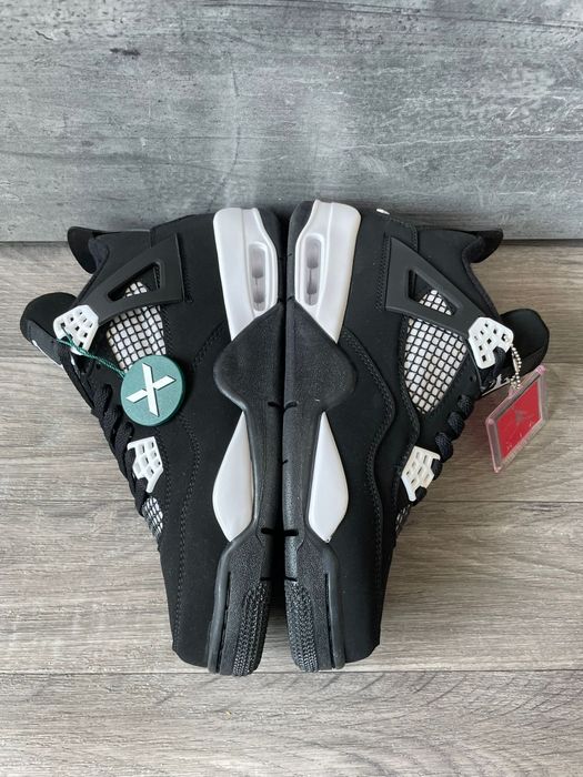 Nike Jordan 4 white thunder 42