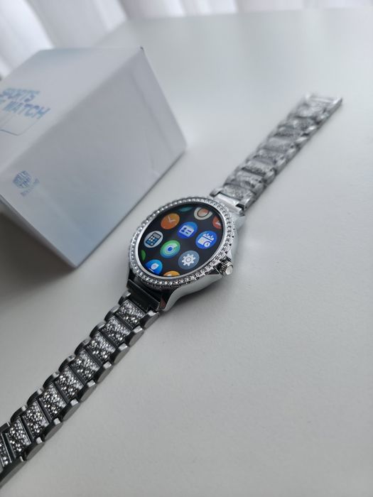 Smartwatch okrągły srebrny, komplet