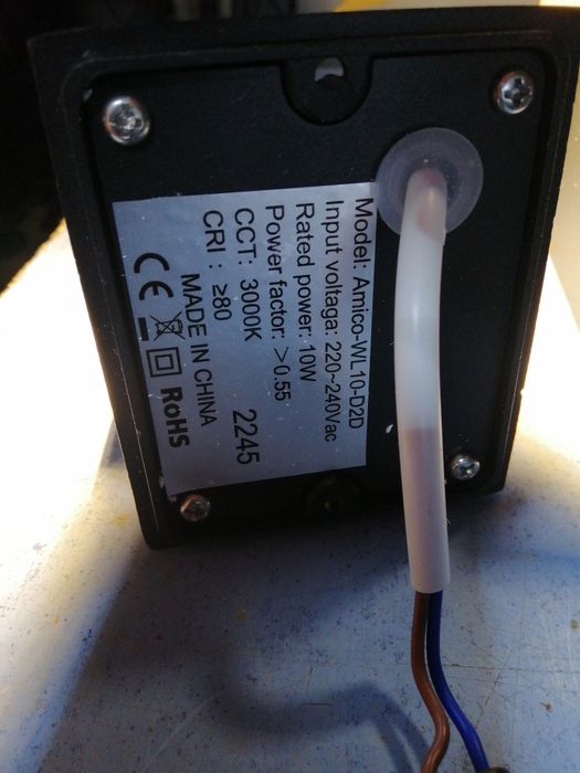 Освітлення на стіну нове